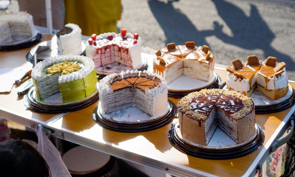 What Causes Cakes to Sink in the Middle?