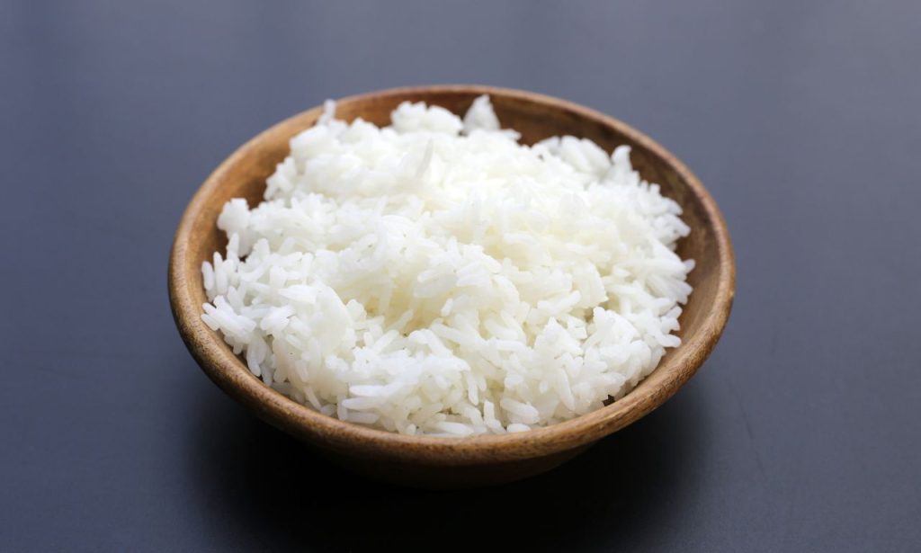 How Long Can Cooked Rice Stay in Meal Prep Containers?