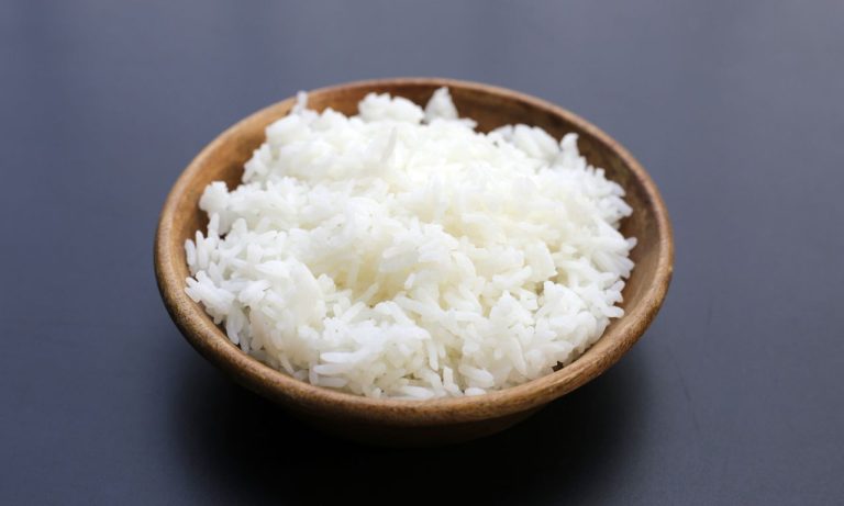 How Long Can Cooked Rice Stay in Meal Prep Containers?